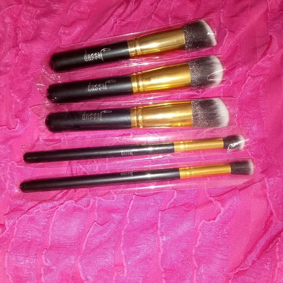 Jessup Makeup Brushes - Picture 1 of 1